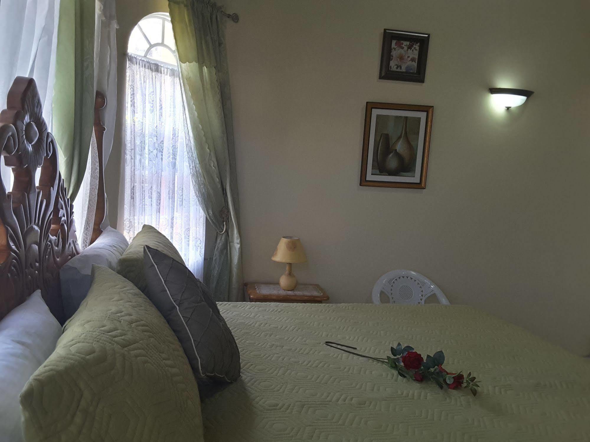 Cazwin Villas Montego Bay Exterior foto